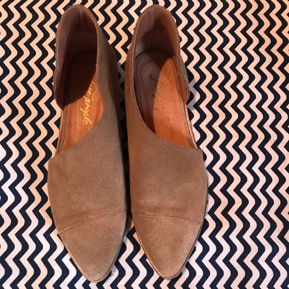 New Size 38.5M Free People Royale Flats